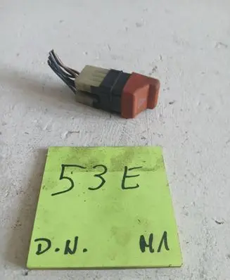 Volkswagen PASSAT B3 Hazard light switch 
