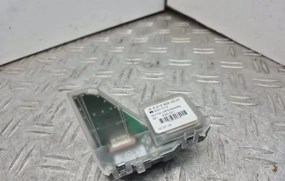 Mercedes-Benz GLE (W166 - C292) Aerial GPS antenna A2129052307