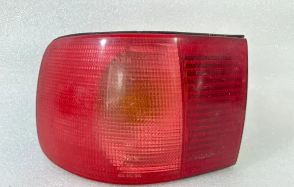 Audi A6 S6 C4 4A Rear/tail lights 4D0945095 50699