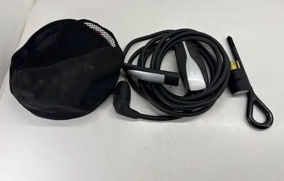 Tesla Model X Electric car charging cable 110178900J