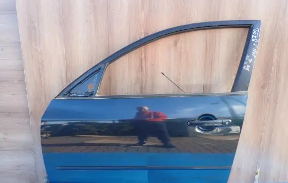 Mazda 3 I Rear door