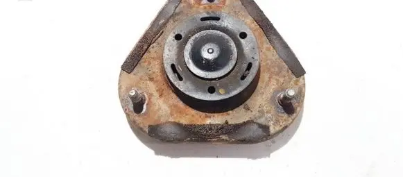 Toyota Avensis T250 Coil spring mount 