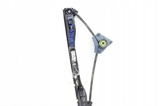 Volkswagen Amarok Rear window lifting mechanism without motor 2H7839401D