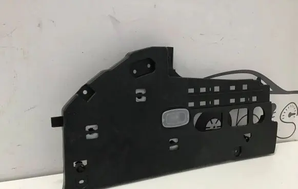 Mercedes-Benz GLB x247 Dashboard lower bottom trim panel A2476805700