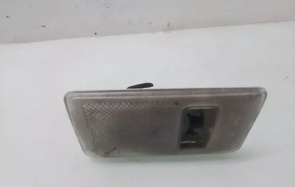 Subaru Legacy Rear seat light