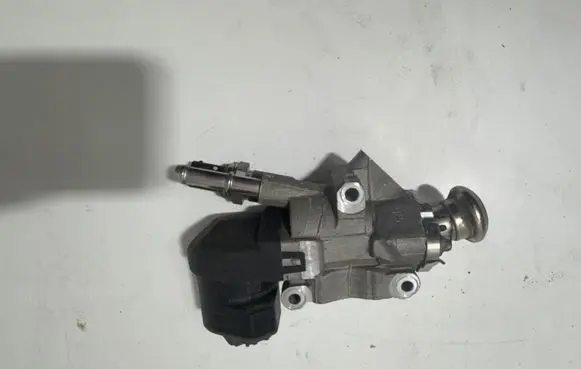 Mercedes-Benz CLS C218 X218 EGR valve line/pipe/hose A0091535228 A2761401015