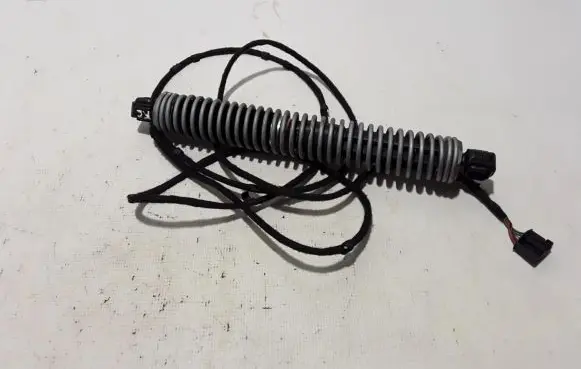 BMW 5 F10 F11 Tailgate strut 7207009