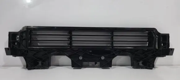 Audi e-tron Intercooler air guide/duct channel 4KE807771 4KE807771A