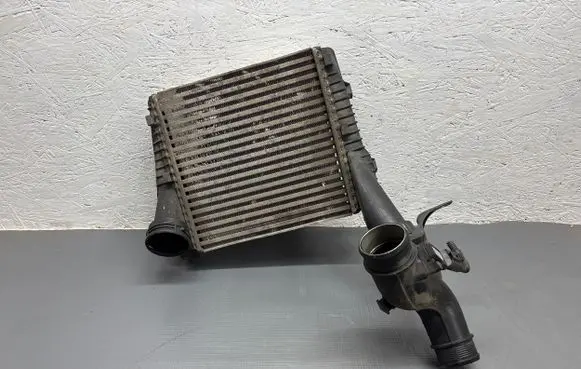 Audi Q7 4L Intercooler radiator