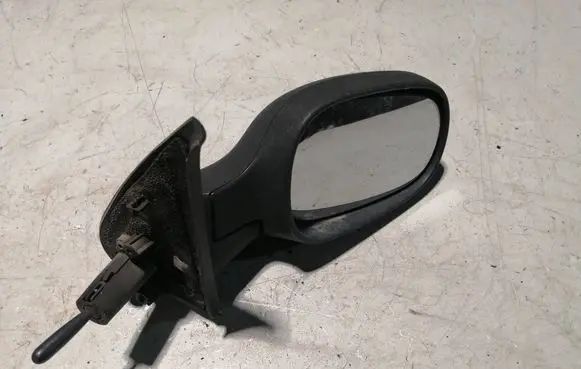 Nissan Micra Manual wing mirror 011031