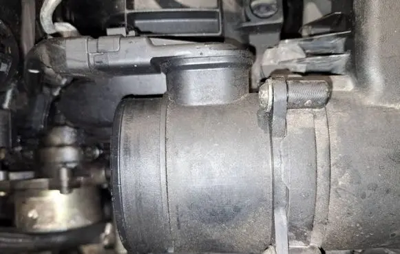 Suzuki Liana Mass air flow meter 25141011s3
