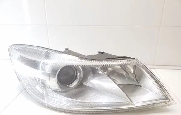Skoda Octavia Mk2 (1Z) Headlight/headlamp