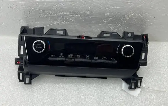 Toyota Yaris Cross Climate control unit 559000DC71