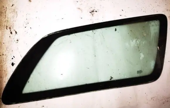 Ford Mondeo MK II Rear side window AS2