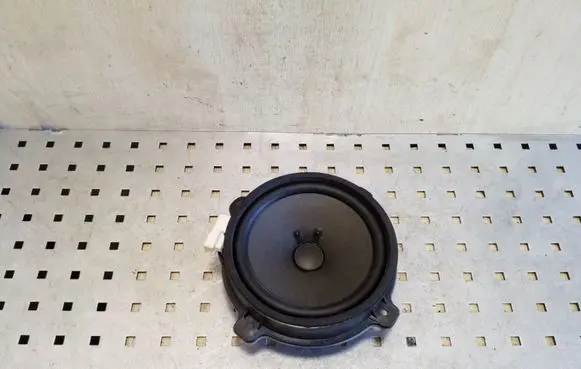 Chevrolet Captiva Front door speaker 25907868
