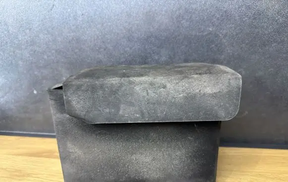 Skoda Octavia Mk2 (1Z) Battery box tray cover/lid 