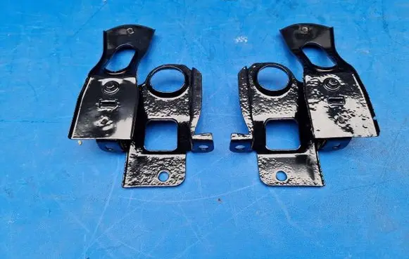 Alfa Romeo Brera Radiator mount bracket 