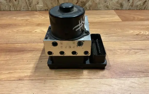 Mercedes-Benz ML W163 ABS Pump A1635450316 10092515533 00009427C1