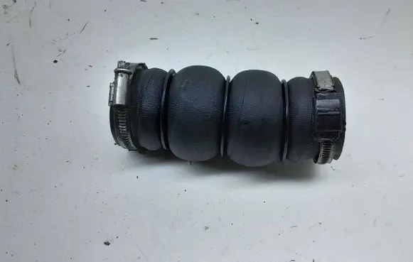 Peugeot 5008 Intercooler hose/pipe 9684994080