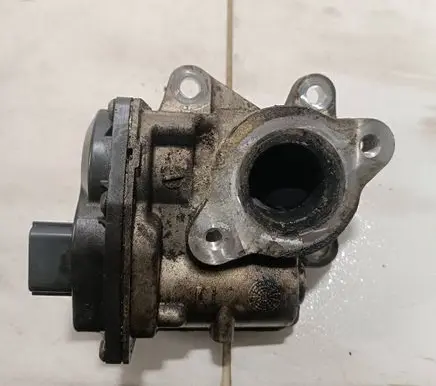 Renault Master III Engine shut-off valve 12C161783
