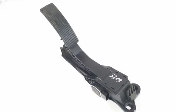Mercedes-Benz R W251 Accelerator throttle pedal A1643000104