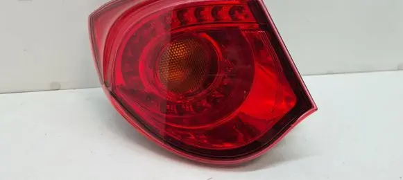 Alfa Romeo Giulietta Rear/tail lights 50513613 02042099900010 DDM3426