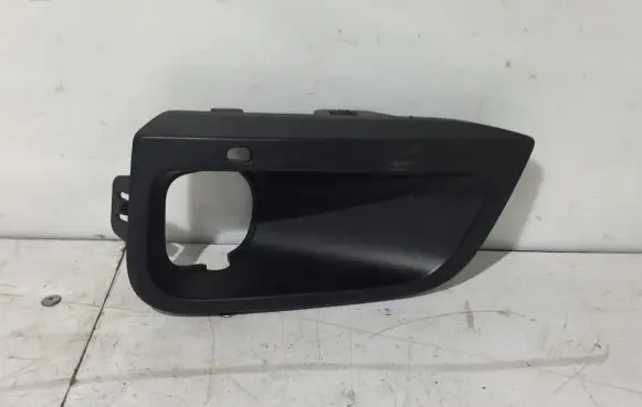 Peugeot Expert Front fog light trim/grill 9816770980