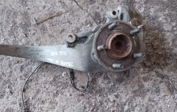 Jaguar XF Front wheel hub