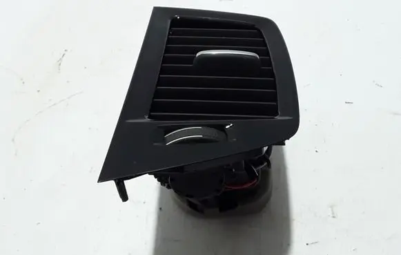 Volvo XC90 Dashboard side air vent grill/cover trim 31366454