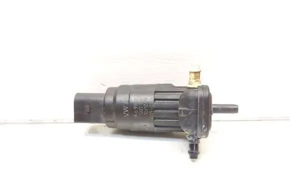 Skoda Octavia Mk3 (5E) Windscreen/windshield washer pump 1K6955651