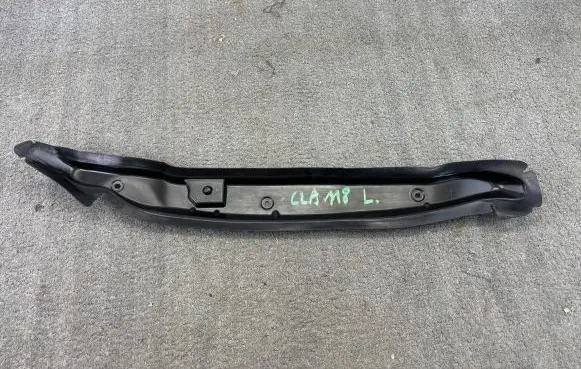 Mercedes-Benz CLA C118 X118 Fender foam support/seal A1188890000 S061