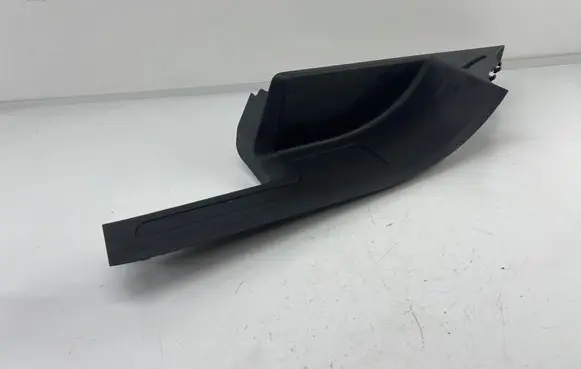 Volkswagen Tiguan Rear sill trim cover 5NL863735A