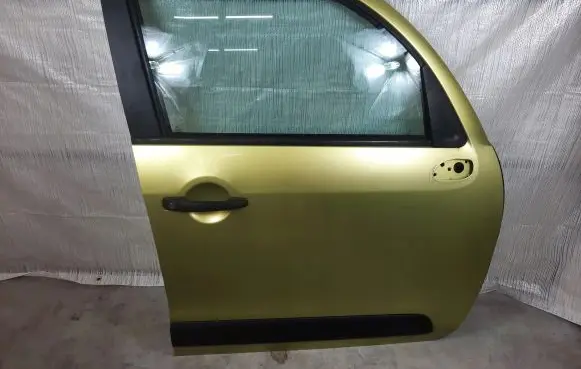 Citroen C3 Picasso Front door