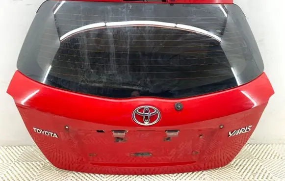 Toyota Yaris Tailgate/trunk/boot lid 3P0
