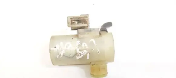Nissan Primera Windscreen/windshield washer pump