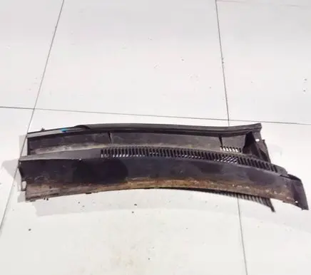 Toyota Prius (XW20) Wiper trim 5570847080 55708-47080