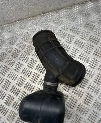 Alfa Romeo 159 Intake resonator 55197037 51779359