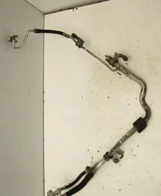 Jeep Cherokee Air conditioning (A/C) pipe/hose 68229674AB