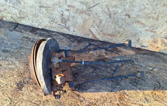 Mitsubishi Outlander Rear wheel hub spindle/knuckle 
