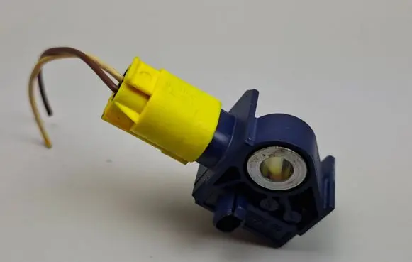 Mercedes-Benz GLK (X204) Airbag deployment crash/impact sensor A2128204926 5WK43872