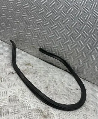 Volkswagen Tiguan Engine compartment rubber 5N0823723B