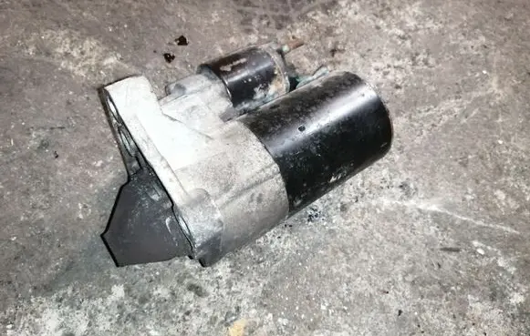 Renault Laguna II Starter motor