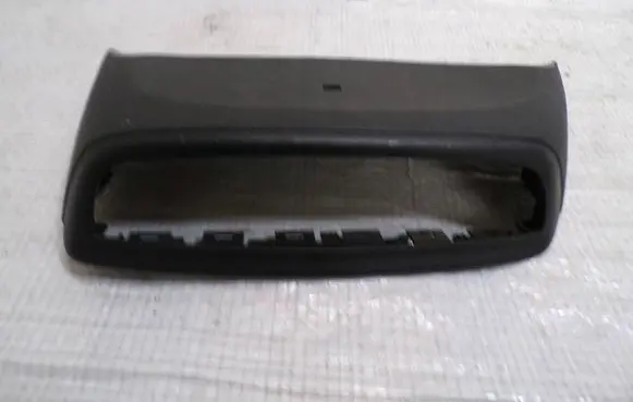 Opel Crossland X Dashboard glove box trim 39149578