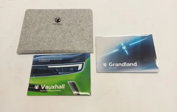 Opel Grandland X Glove box in trunk OPEGRAKSI6607801