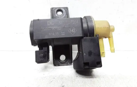 Mercedes-Benz A W176 Turbo solenoid valve 8200790180 70181405