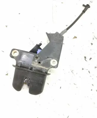 Audi A4 S4 B6 8E 8H Tailgate/trunk/boot lock/catch/latch 8E5827505