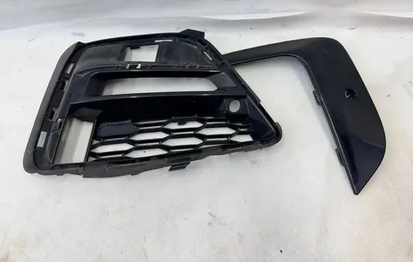 BMW 3 G20 G21 Front bumper lower grill 8069372