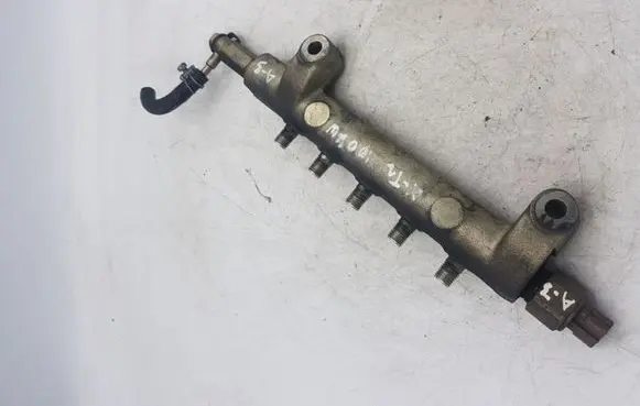 Nissan X-Trail T30 Fuel main line pipe NOCODE