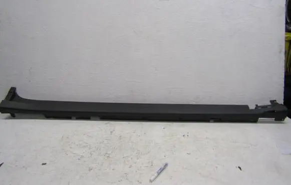 BMW X3 G01 Side skirt front trim 77382810