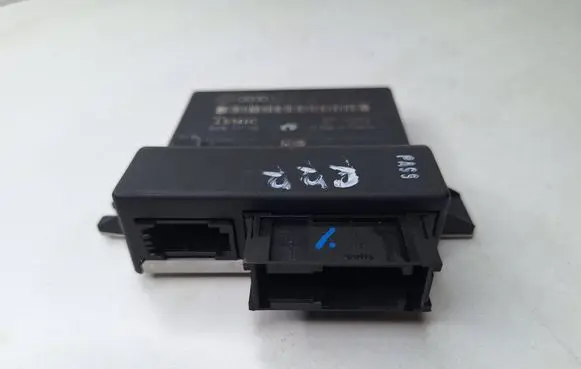 Audi A6 Allroad C6 Gateway control module 4F0907468D 4F0910468A